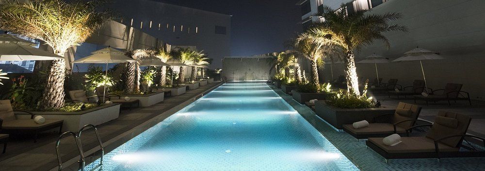 Taj Swarna, Amritsar Hotel Екстериор снимка The pool at the hotel