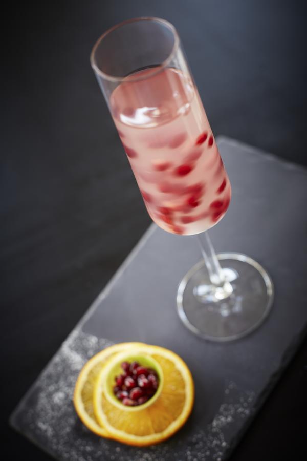 Taj Swarna, Amritsar Hotel Екстериор снимка A glass of Kir Royale
