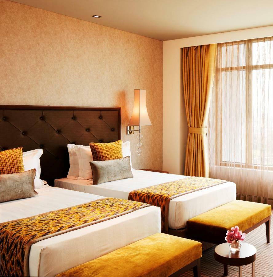Taj Swarna, Amritsar Hotel Екстериор снимка Deluxe Room