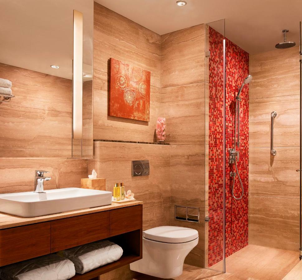 Taj Swarna, Amritsar Hotel Екстериор снимка