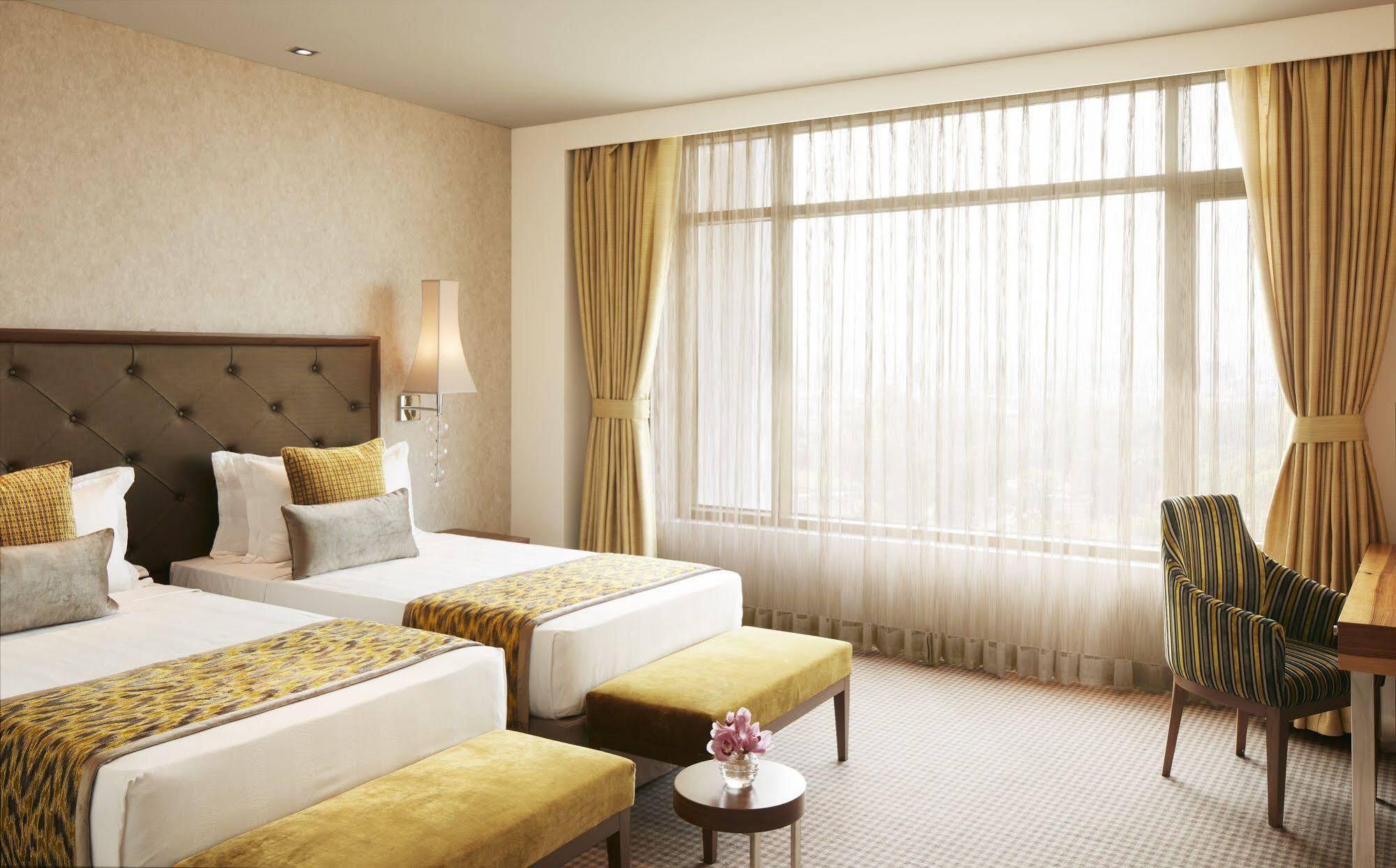 Taj Swarna, Amritsar Hotel Екстериор снимка Deluxe Room