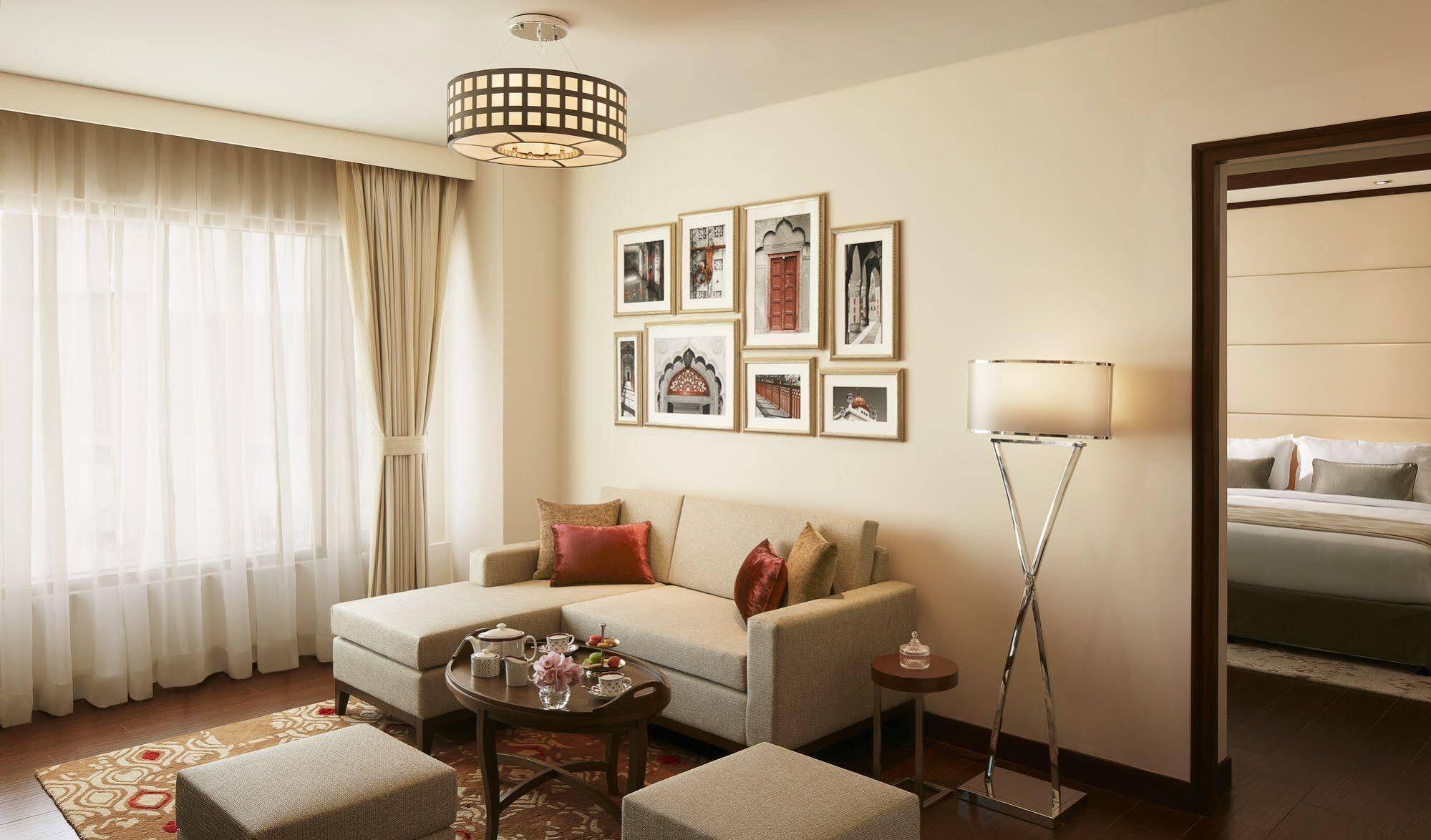 Taj Swarna, Amritsar Hotel Екстериор снимка A living room