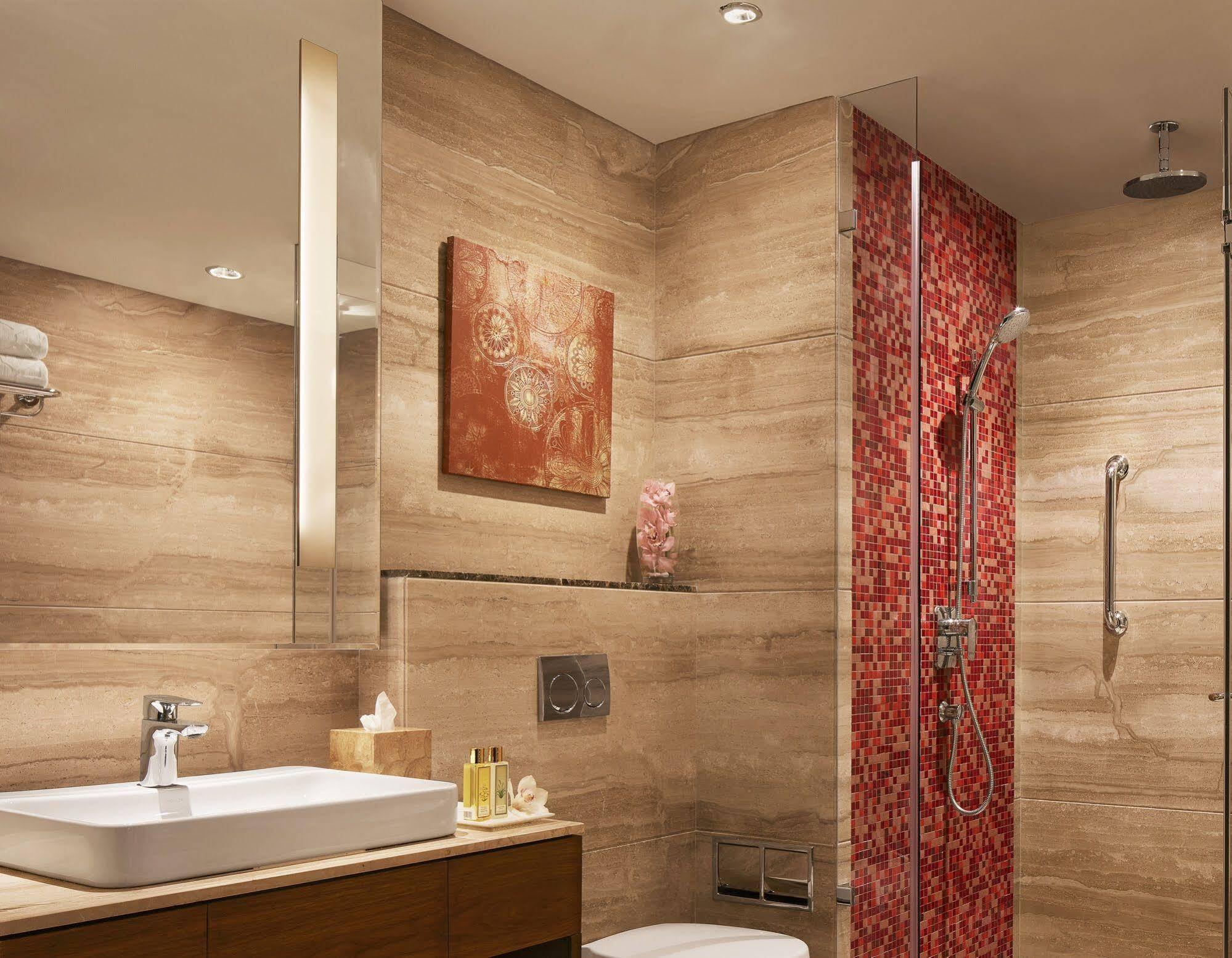 Taj Swarna, Amritsar Hotel Екстериор снимка Bathroom