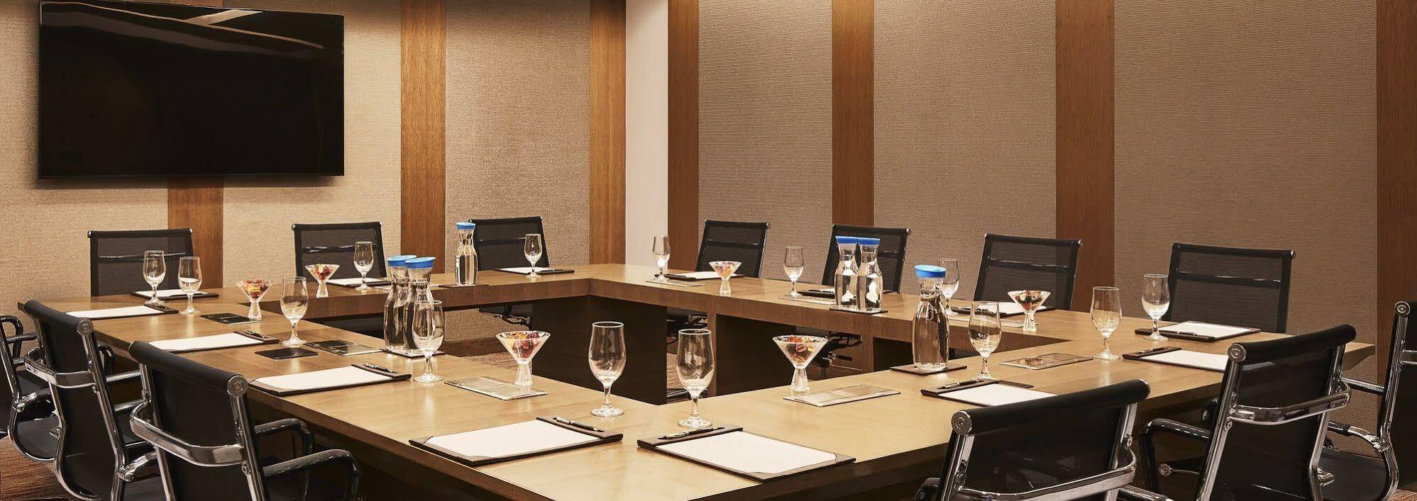Taj Swarna, Amritsar Hotel Екстериор снимка Meeting room